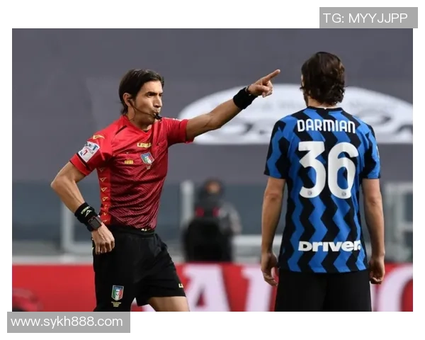 阿尔梅勒城与坎布尔激战正酣比赛结果引发球迷热议